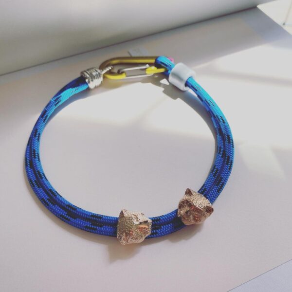 Pulsera cuerda azul